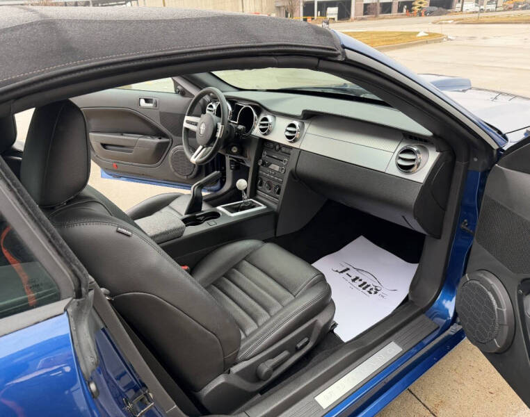 2009 Ford Mustang GT Deluxe