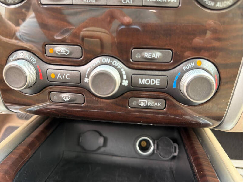 2015 Nissan Pathfinder SL