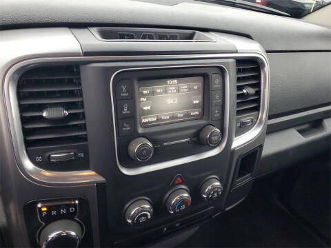 2024 RAM 1500 Classic SLT