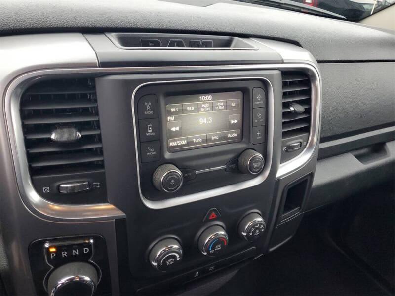 2024 RAM 1500 Classic SLT