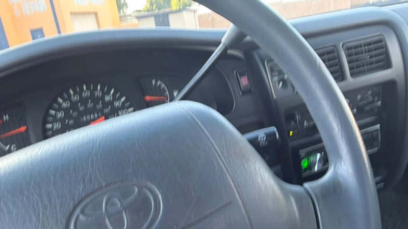 2000 Toyota Tacoma