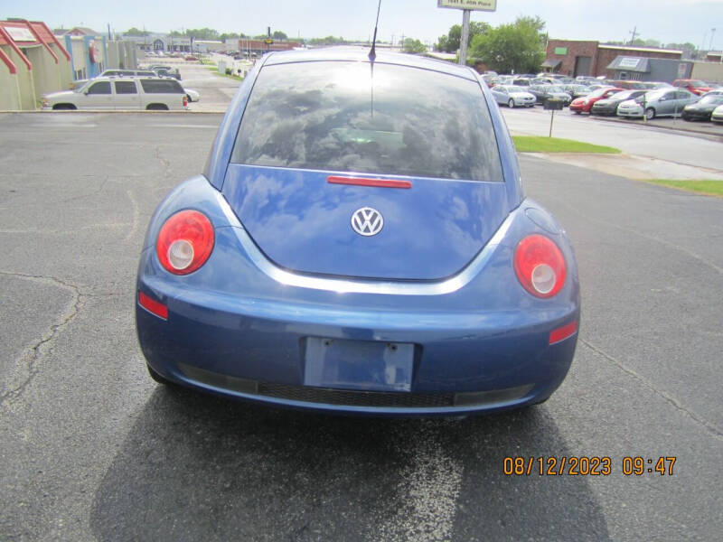 2008 Volkswagen New Beetle S