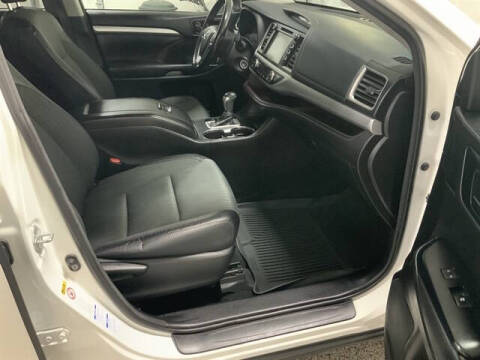 2018 Toyota Highlander LE