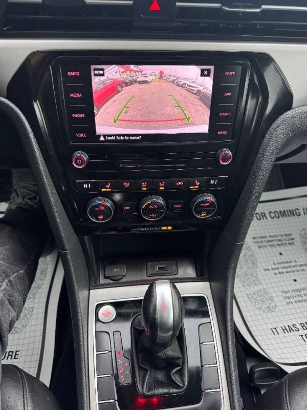 2021 Volkswagen Passat SE