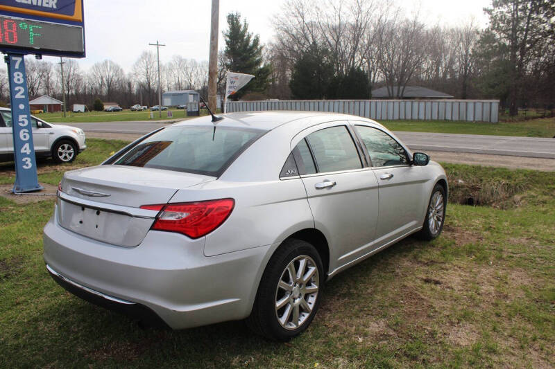 2011 Chrysler 200 Limited