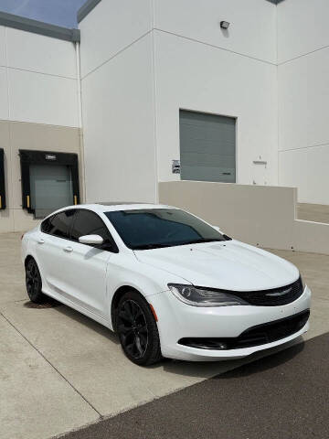 2015 Chrysler 200 S