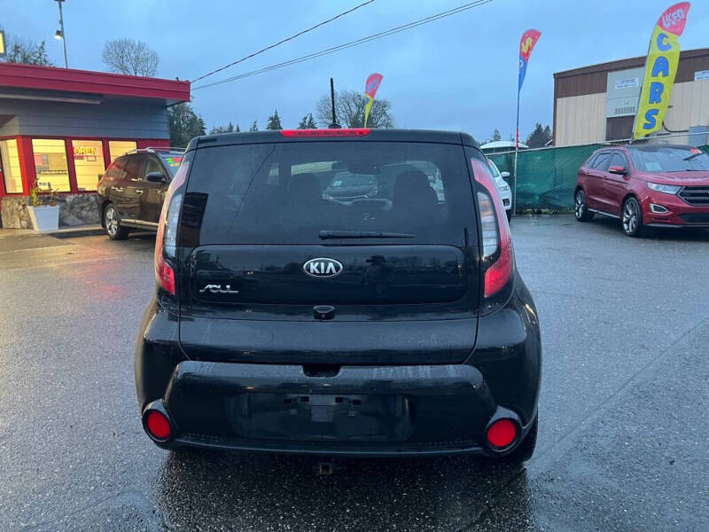 2016 Kia Soul +