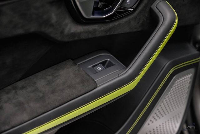 2022 Lamborghini Urus