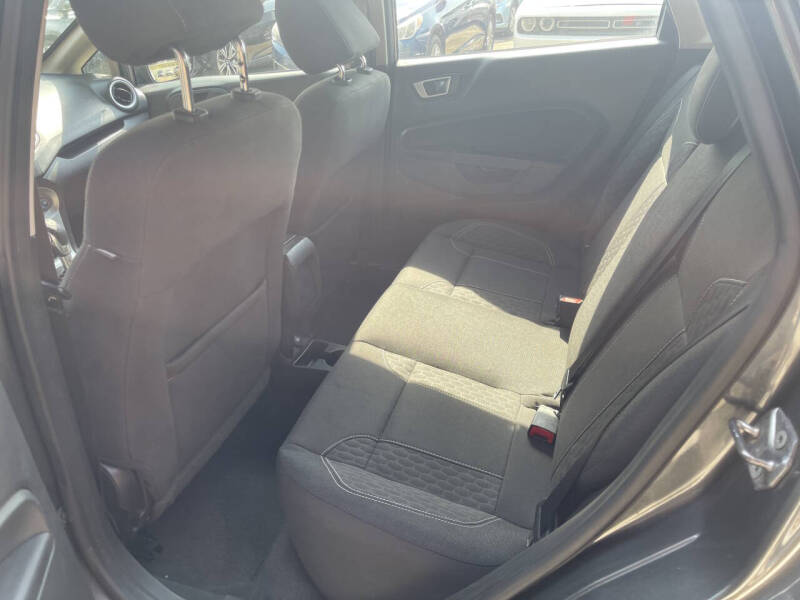 2015 Ford Fiesta SE