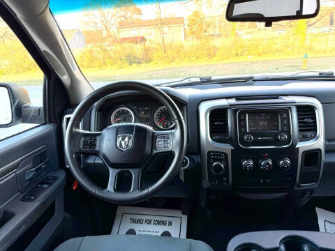 2015 RAM 1500 SLT