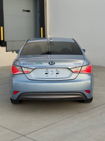 2011 Hyundai Sonata Hybrid