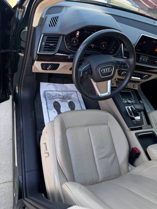 2018 Audi Q5 2.0T quattro Premium Plus