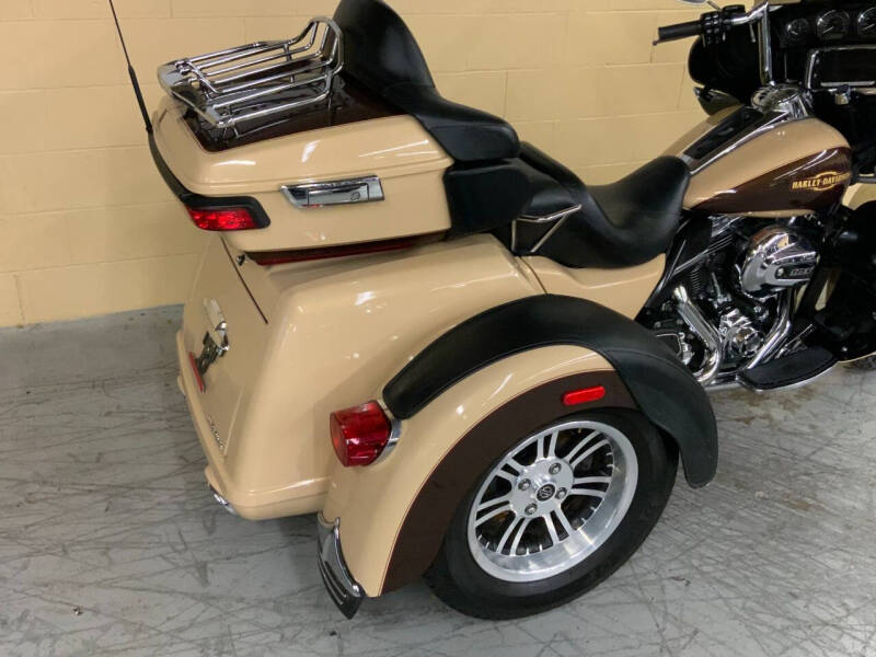 2014 Harley-Davidson FLHTCUTG TRI GLIDE