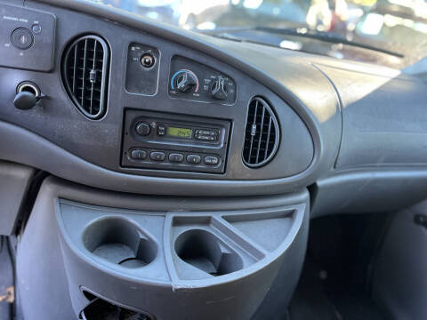 2006 Ford E-Series E-450 SD