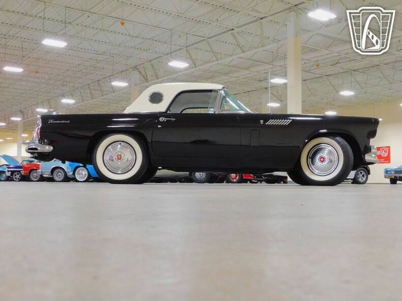 1956 Ford Thunderbird