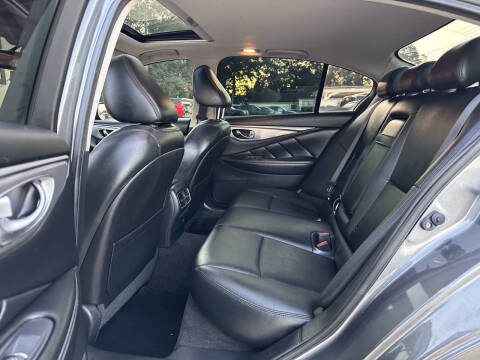 2015 Infiniti Q50 Premium