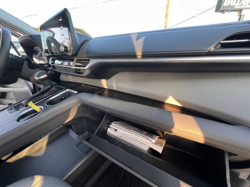 2021 Toyota Sienna XLE 8-Passenger