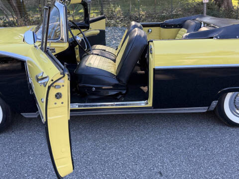 1955 Ford Sunliner