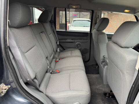 2007 Jeep Commander Sport