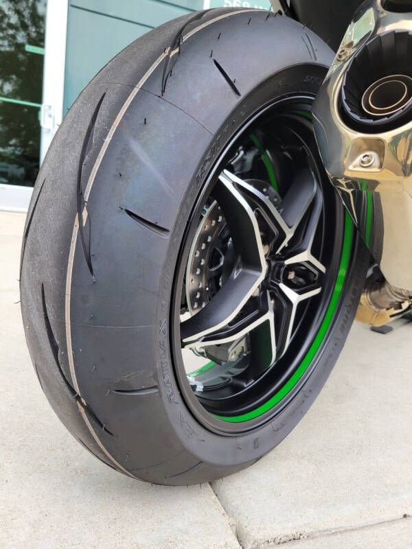 2025 Kawasaki Ninja H2 Carbon ABS