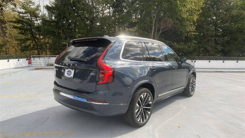 2026 Volvo XC90 B5 Plus 7P