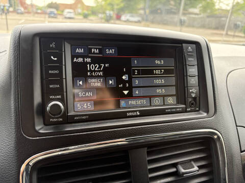 2016 Dodge Grand Caravan SXT Plus