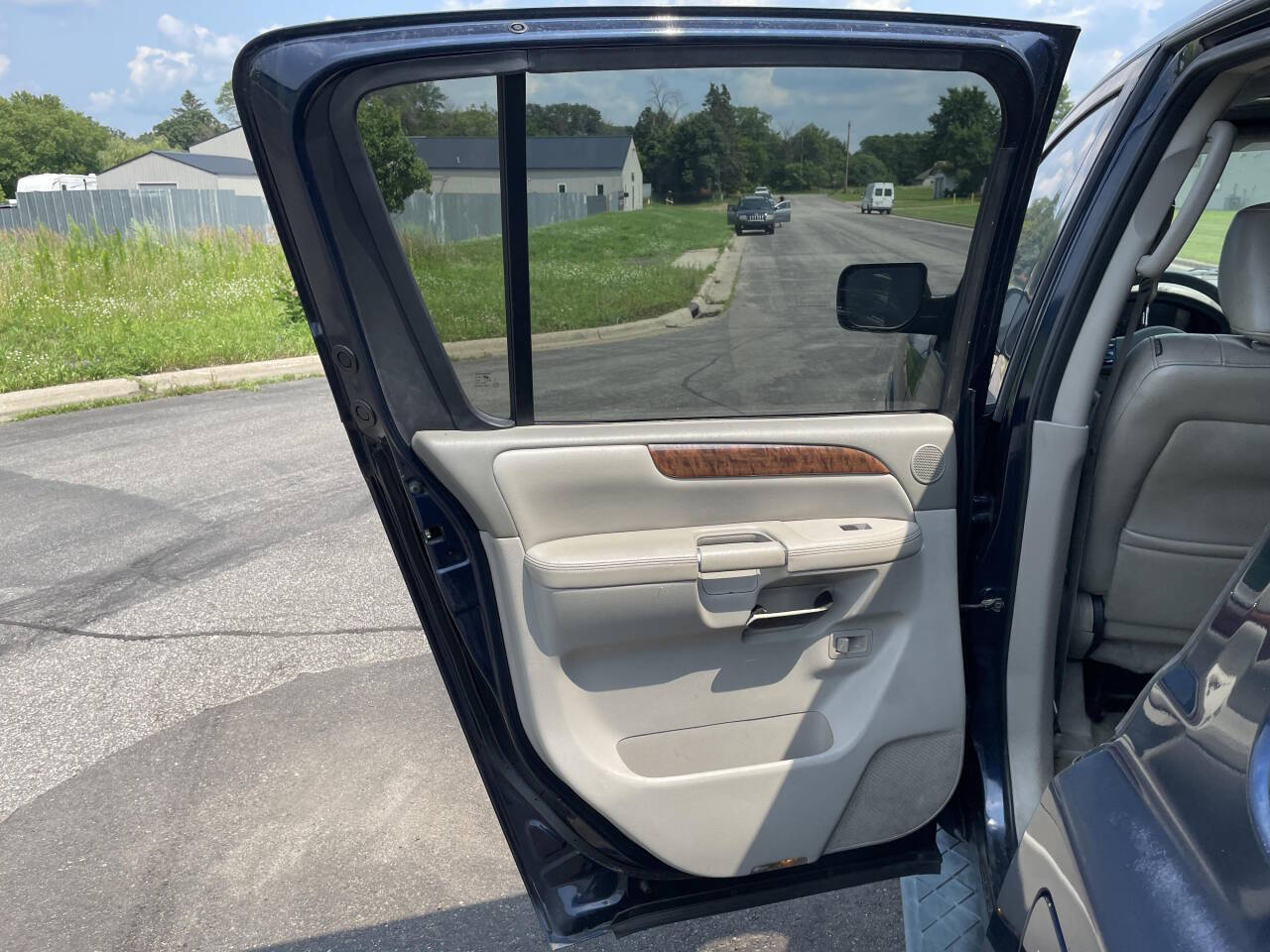 2010 Nissan Armada for sale at Twin Cities Auctions in Elk River, MN