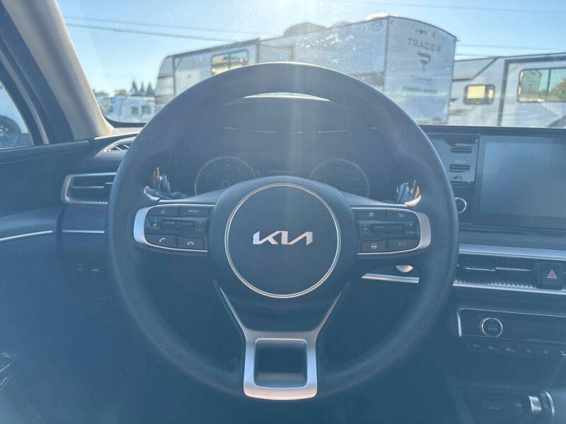 2023 Kia K5 LXS