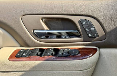 2013 Chevrolet Avalanche LTZ Black Diamond