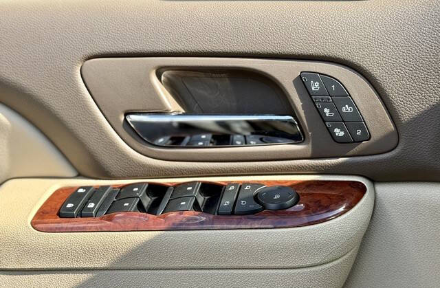 2013 Chevrolet Avalanche LTZ Black Diamond