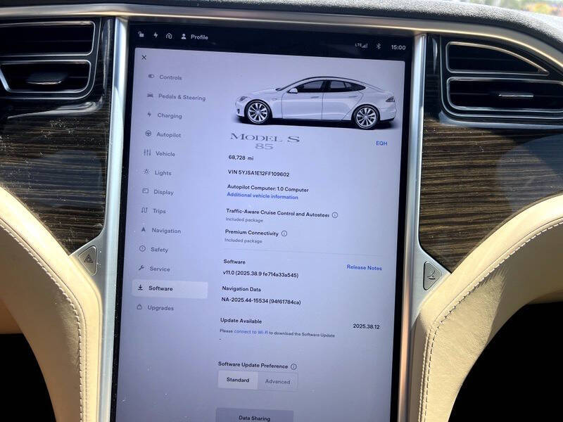 2015 Tesla Model S 85