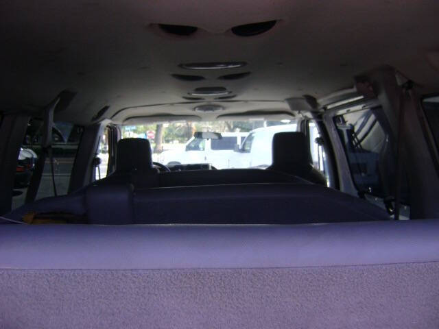2010 Ford E-Series E-350 SD XL