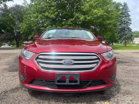 2017 Ford Taurus SEL