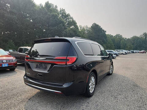 2022 Chrysler Pacifica Touring L