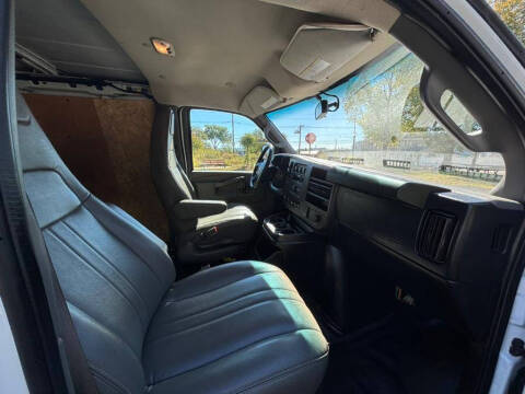 2019 Chevrolet Express 2500