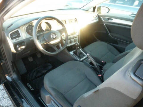 2015 Volkswagen Golf TSI Launch Edition