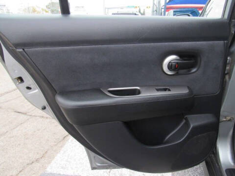 2007 Nissan Versa 1.8 S