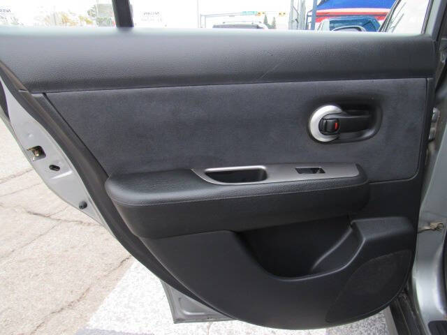 2007 Nissan Versa 1.8 S