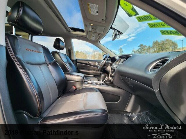 2019 Nissan Pathfinder S