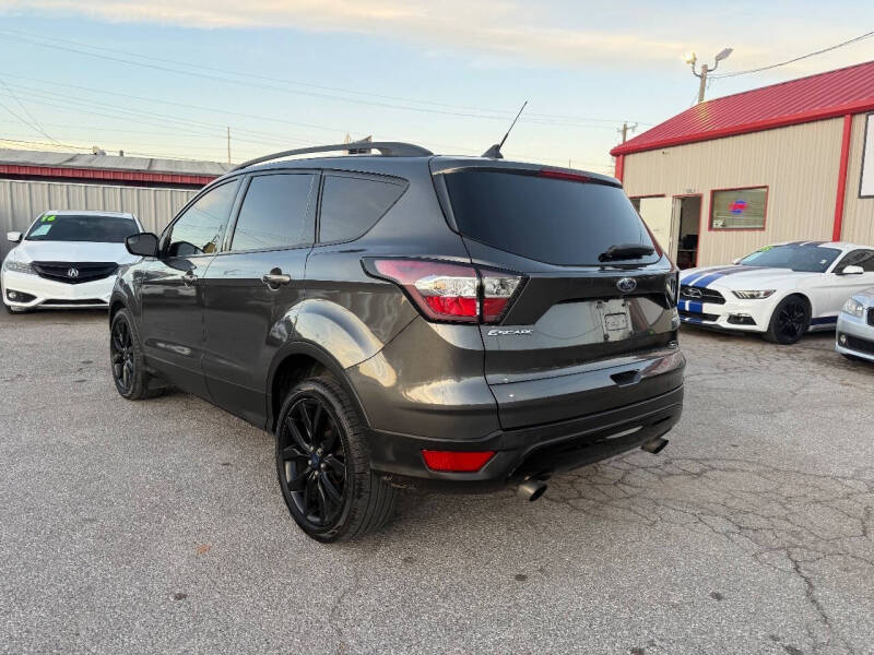 2018 Ford Escape SE