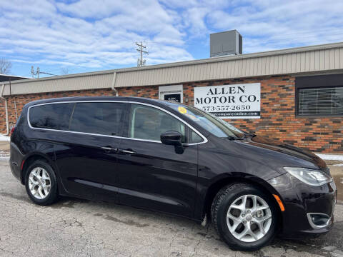 2017 Chrysler Pacifica for sale at Allen Motor Company in Eldon MO