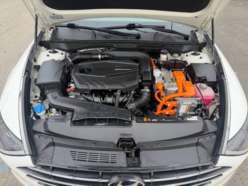 2022 Hyundai Sonata Hybrid Blue