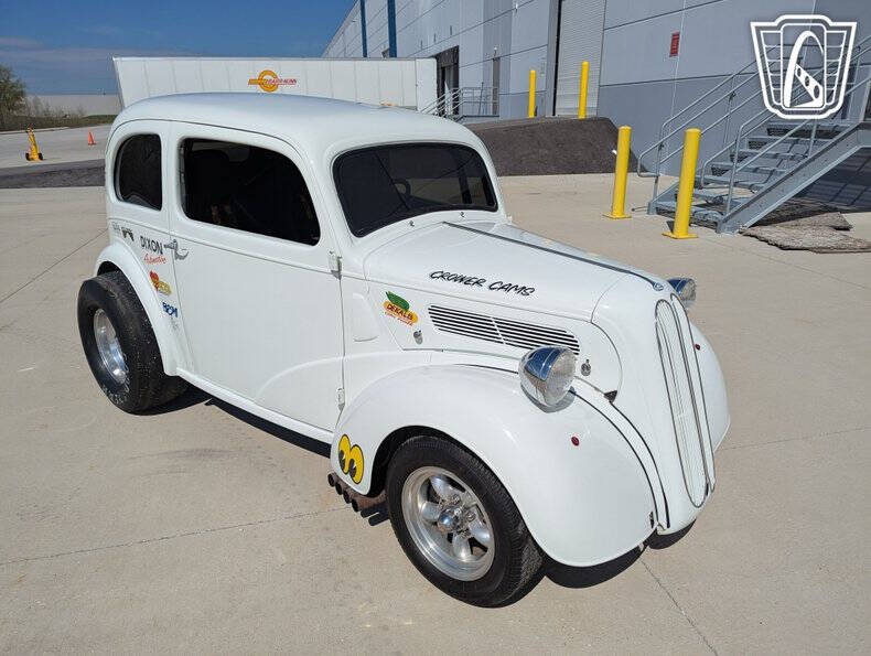 1948 Ford Anglia