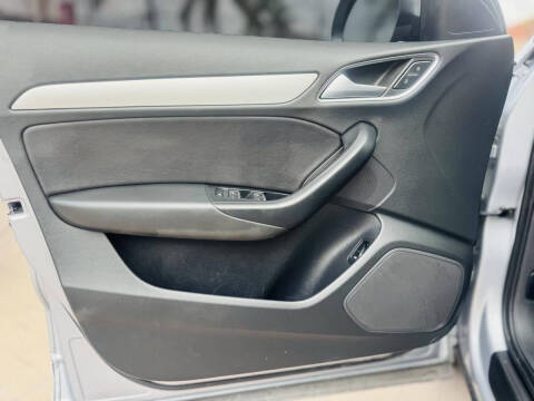 2017 Audi Q3 2.0T Premium