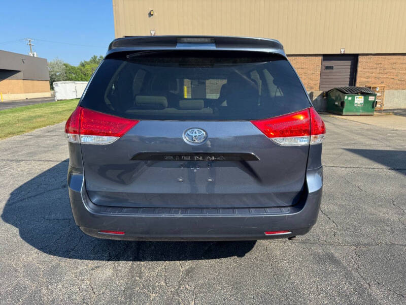 2014 Toyota Sienna L 7-Passenger