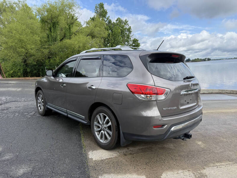 2014 Nissan Pathfinder Platinum