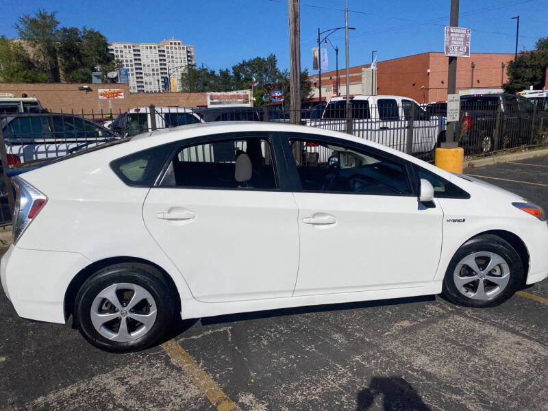 2013 Toyota Prius Two photo 5