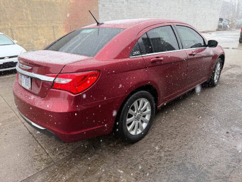 2012 Chrysler 200 Touring