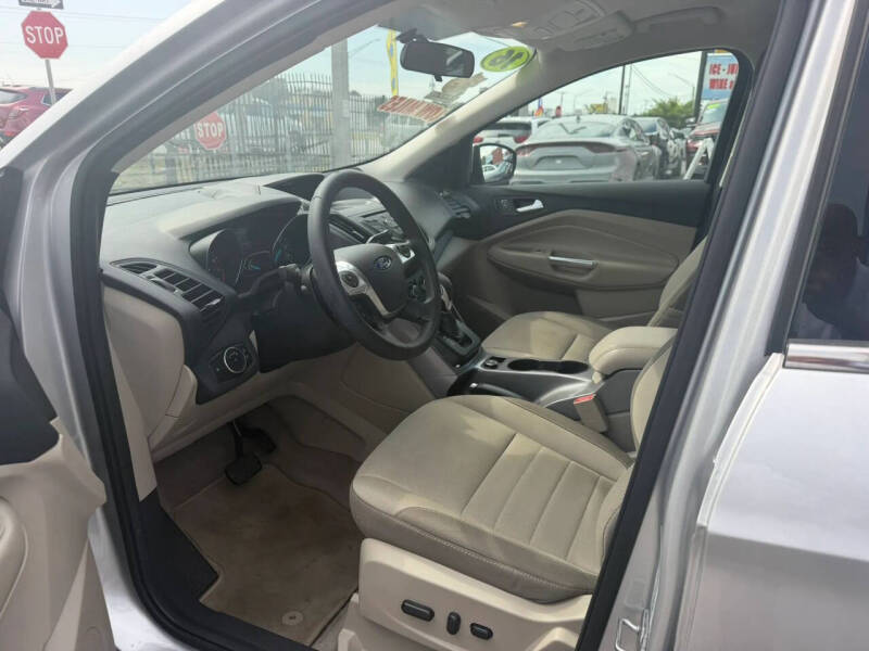2016 Ford Escape SE