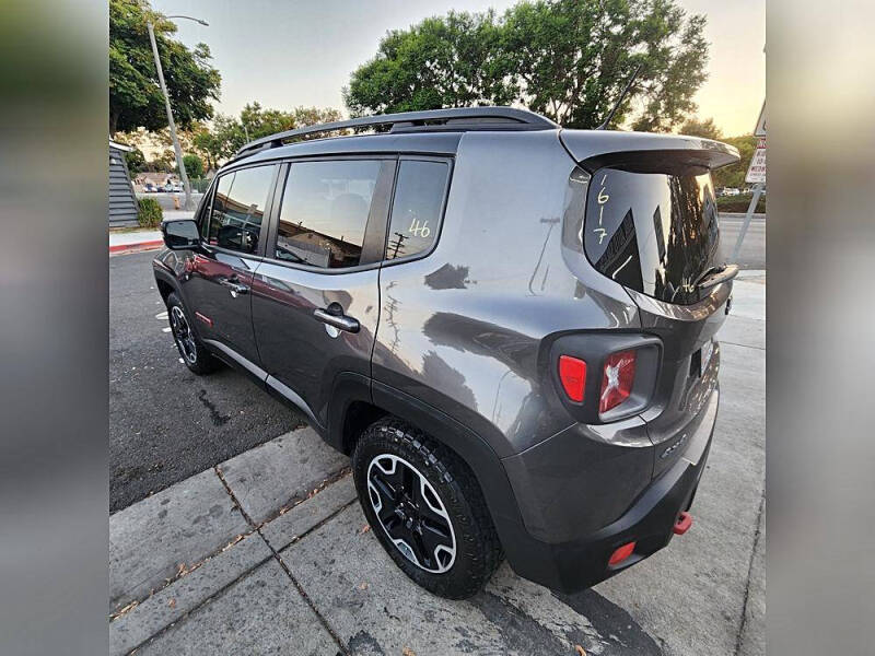 2016 Jeep Renegade Trailhawk